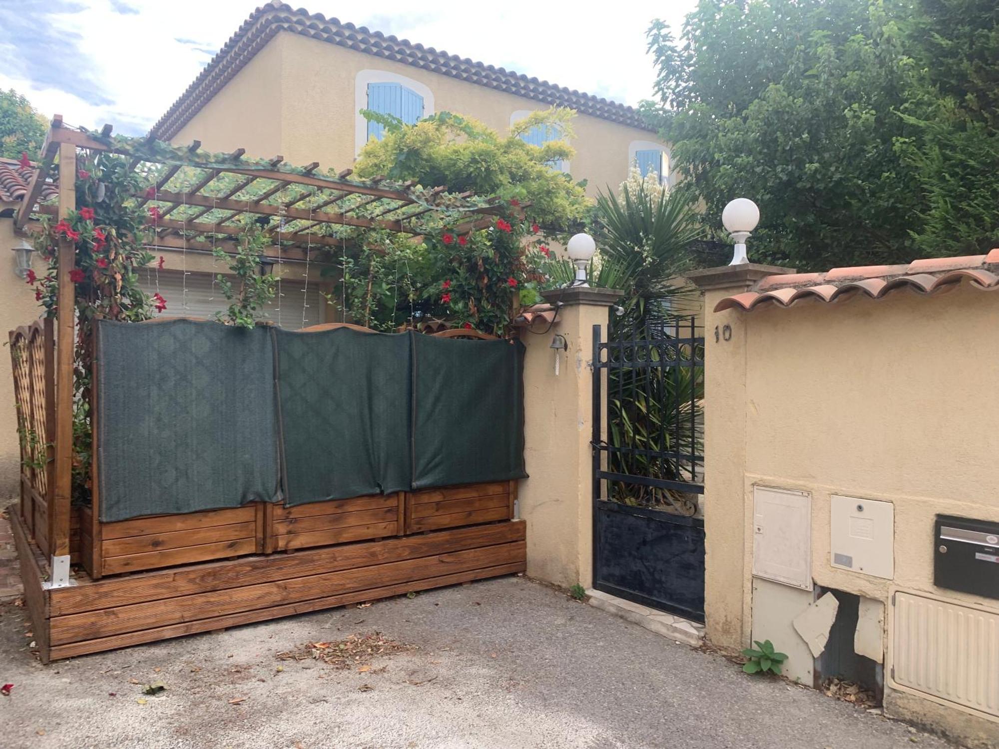 Studio Oustaou Acces Piscine Marseille Exterior photo